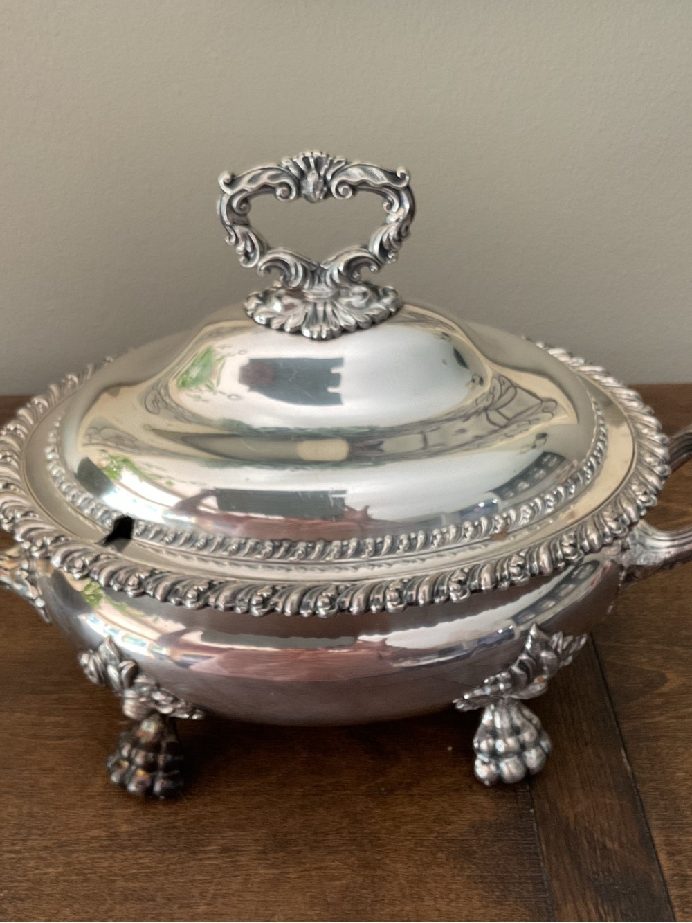Ornate Silver-Plated Covered Soup Tureen with Decorative Handle. - Picture 6 of 6